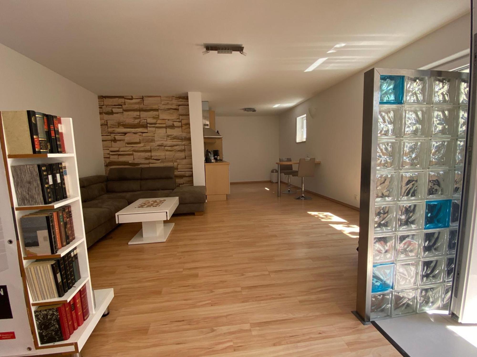 Ferienwohnung An Den Weinbergen Essenheim Luaran gambar